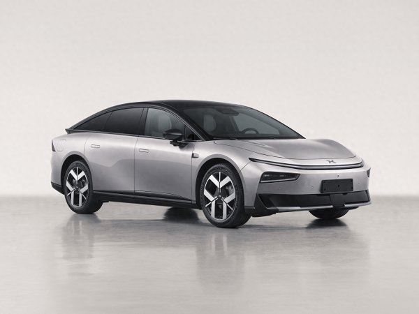 红股网 配东安1.5T增程器 小鹏P7+增程版申报 车身加长